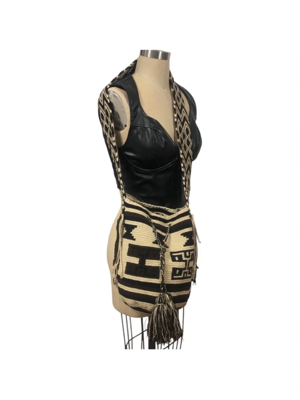 WAYUU Colombian Tribe Black Cream Woven Hobo Bag NWT SARAI WAYUU cross body XL